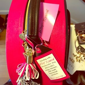 Betsy johnson luggage